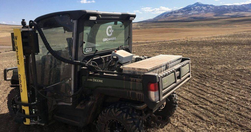 Growers, John Deere.